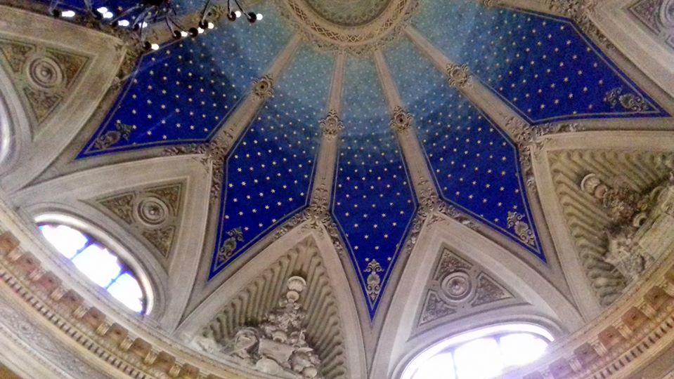 Sinagoga Mo interno